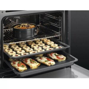 Four encastrable AEG BPE55526BM Steambake